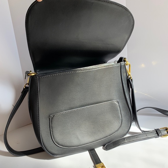 Adrienne Vittadini Crossbody Handbag Black Leather Purse 30182 - Picture 5 of 12